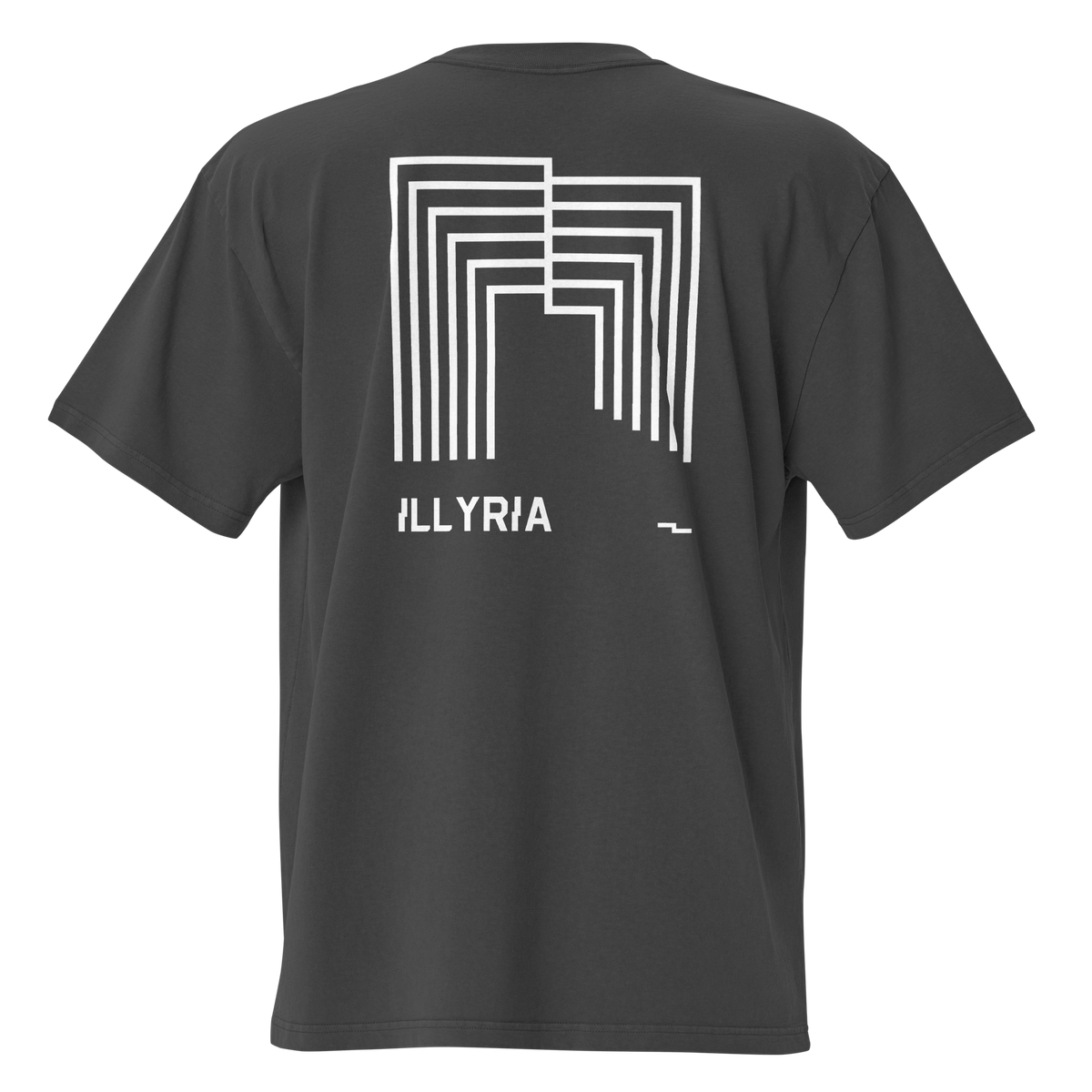 Produktvisualisering av Passage Tee i Faded Black, bakfra med hvitt ryggmotiv og Illyria-navnet under.